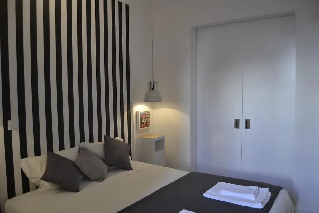 Center Garden Luxury Apartment