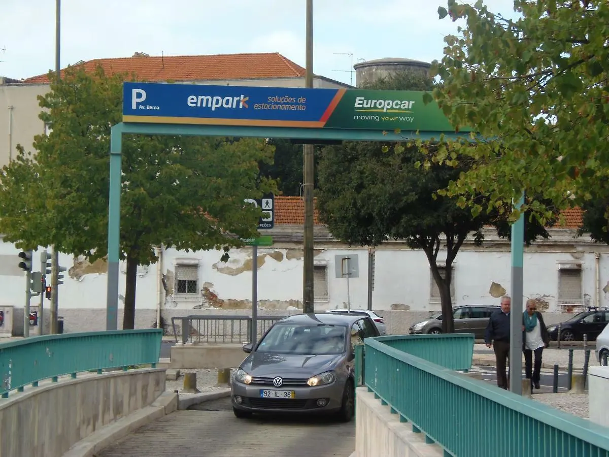 Center Garden Luxury Apartment  Lisbon
