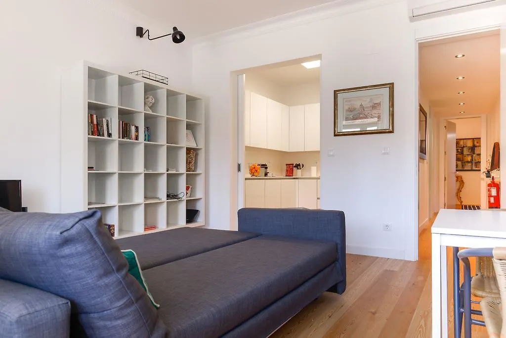 Center Garden Luxury Apartment